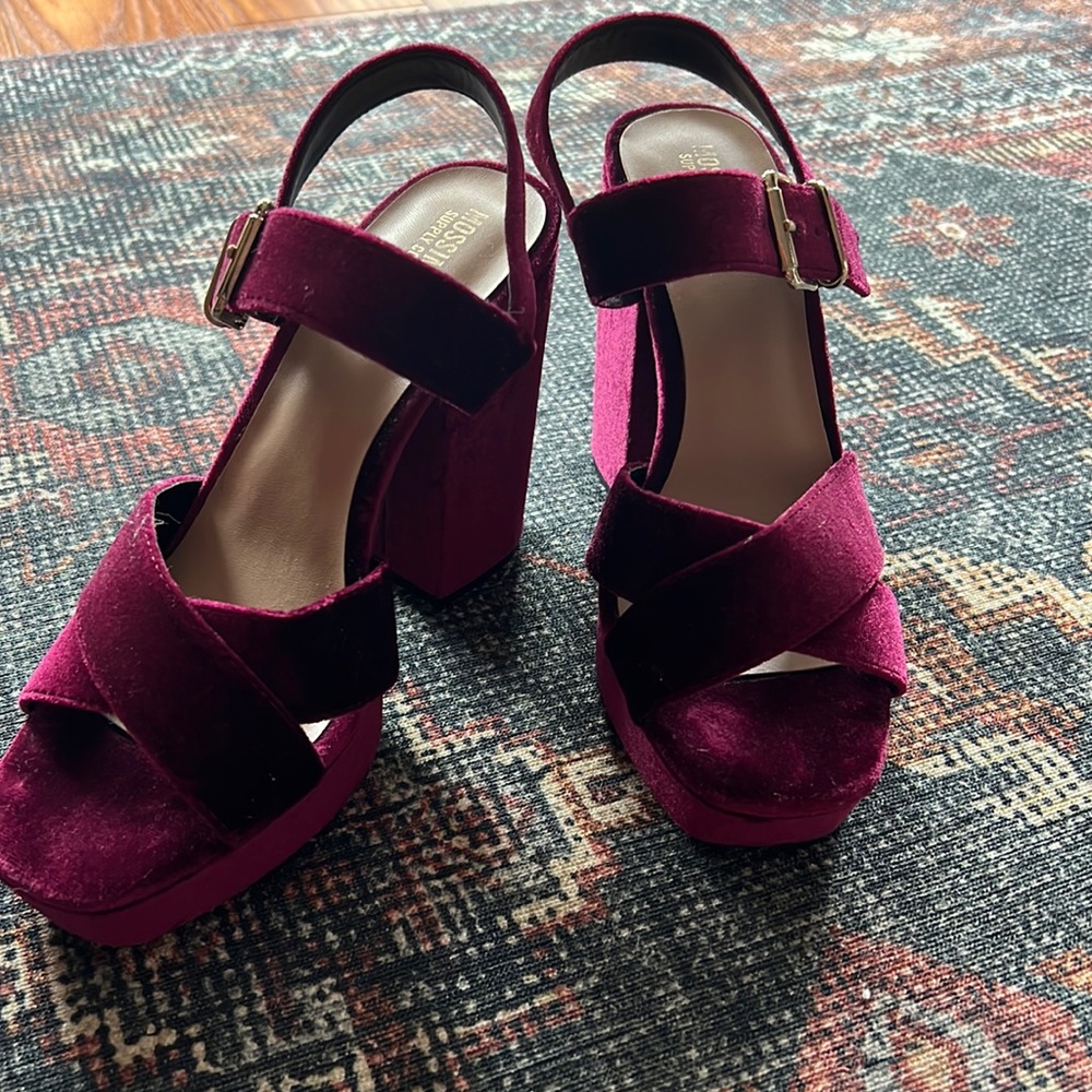 Beautiful burgundy velvet heels